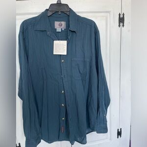 Brand new men’s shirt- great for a holiday gift.